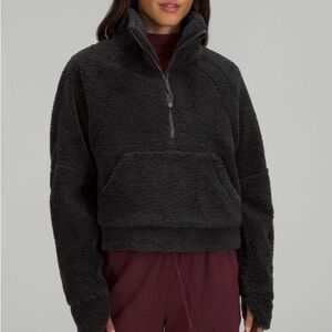 Lululemon Scuba Oversized Fleece Funnel Neck
Black Quarter Zip Women’s M/L